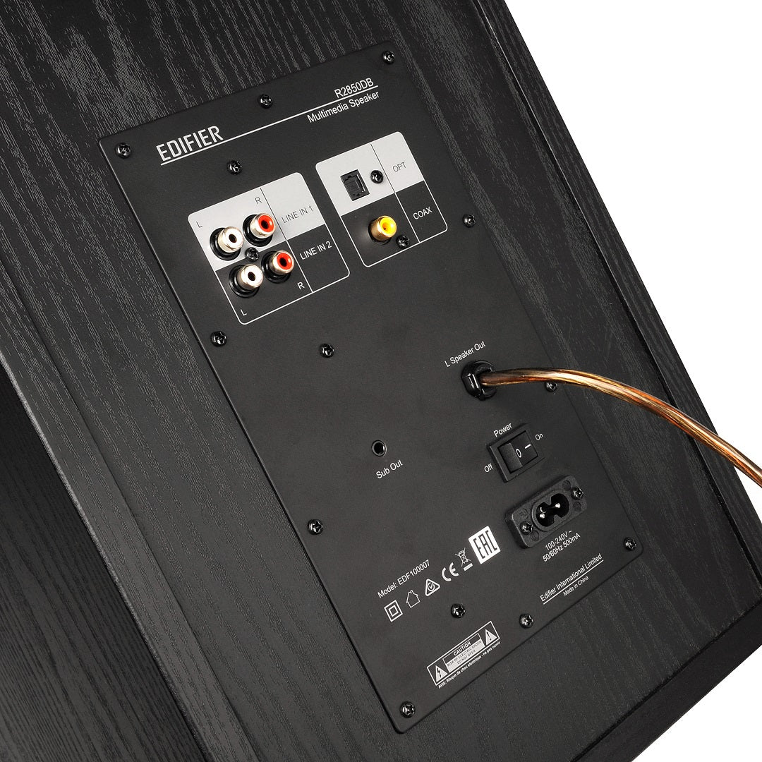 Parlante R2850db 3 vías